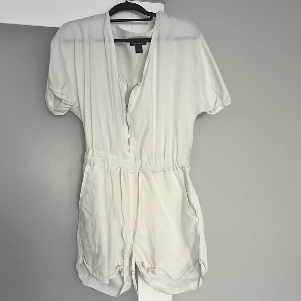 Never worn white linen romper